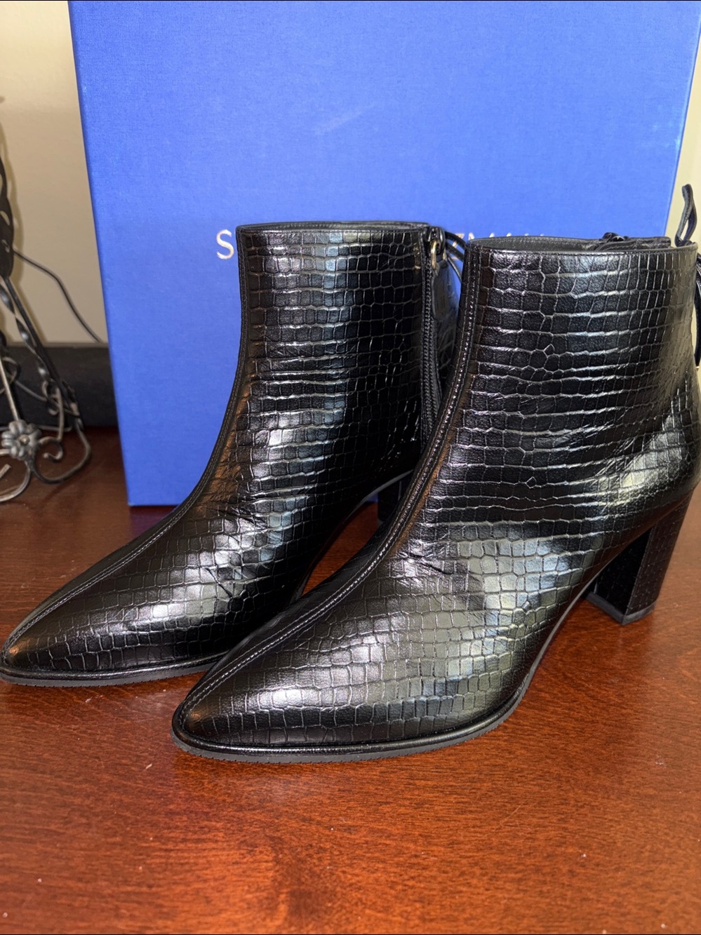 Stuart Weitzman Black Croc-Embossed Leather Gardiner Dress Booties -Size 7.5 NIB - Picture 3 of 16